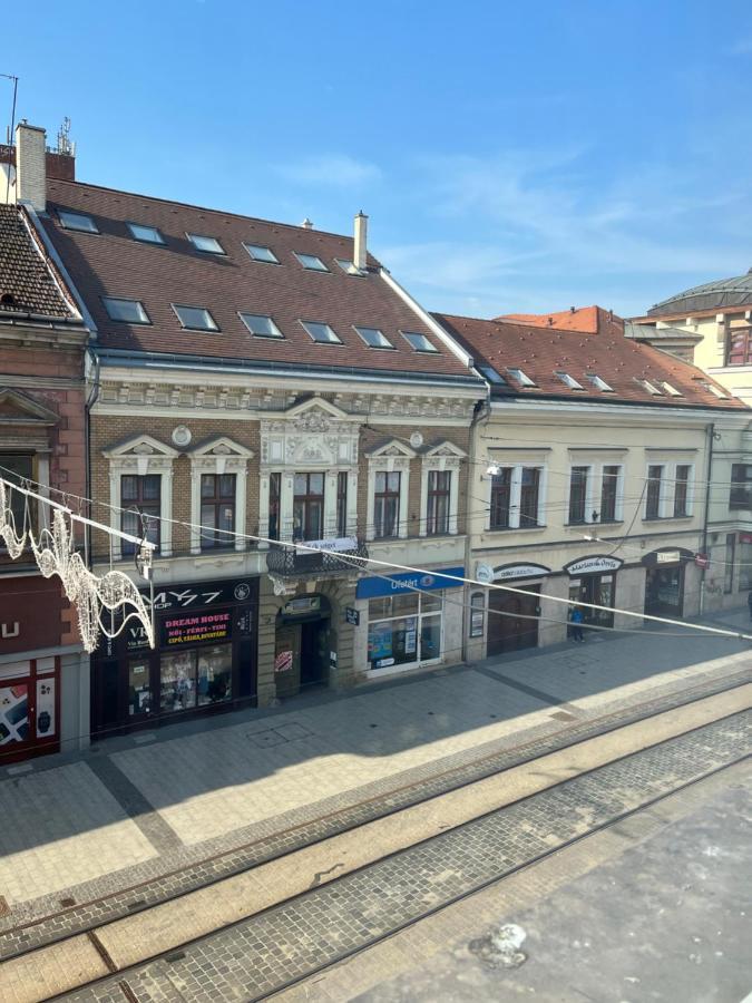 Széchenyi Apartman  Miskolc Exterior foto
